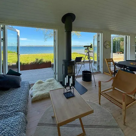 With Fjord Views At Tuse Naes Ferienhaus