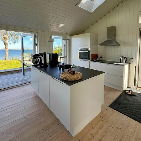 Ferienhaus With Fjord Views At Tuse Naes